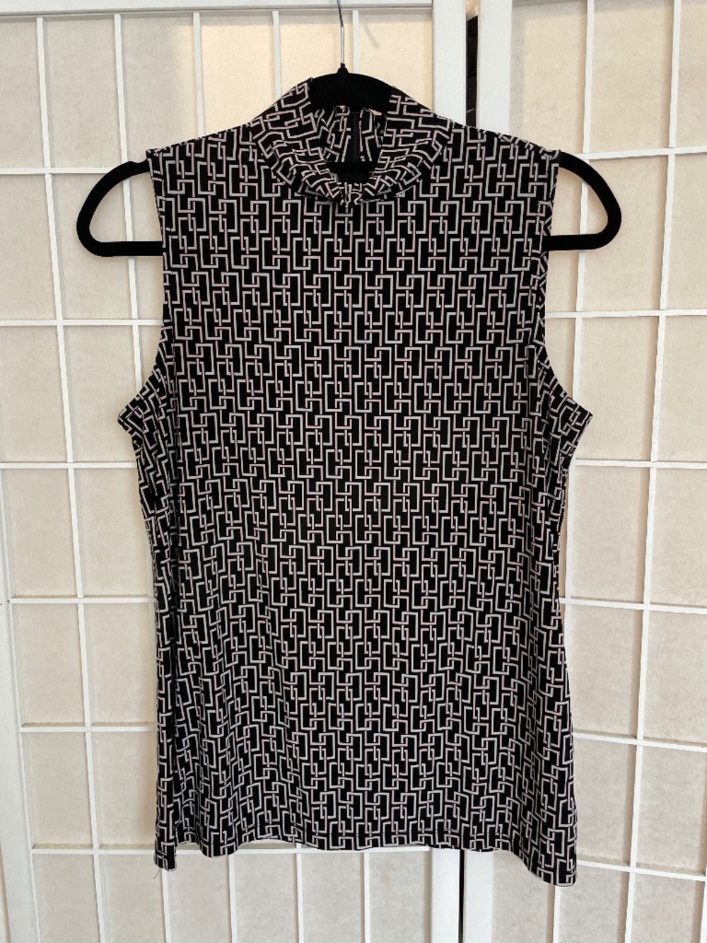Anne Klein sleeveless blouse mock neck black light pink